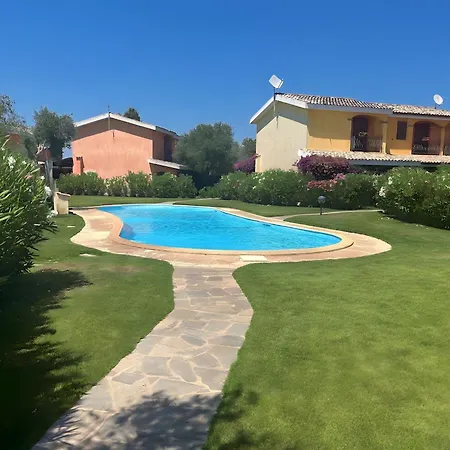 Porto Pino, Garden And Pool Southsardiniaholidays SantʼAnna Arresi