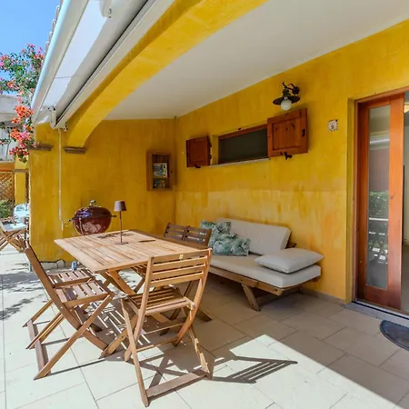 Porto Pino, Garden And Pool