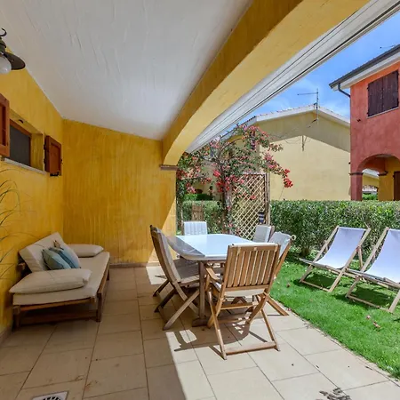 Сasa de vacaciones Porto Pino, Garden And Pool Southsardiniaholidays *