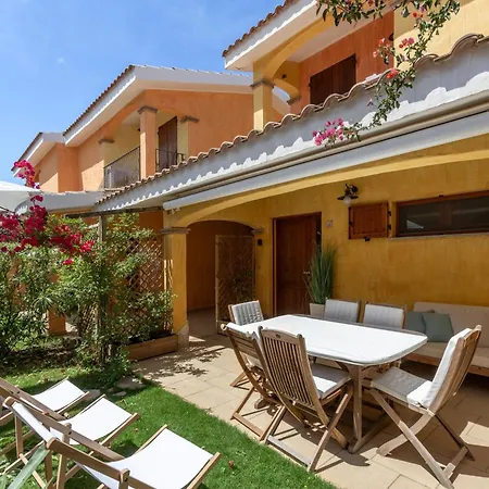 Porto Pino, Garden And Pool Southsardiniaholidays * SantʼAnna Arresi