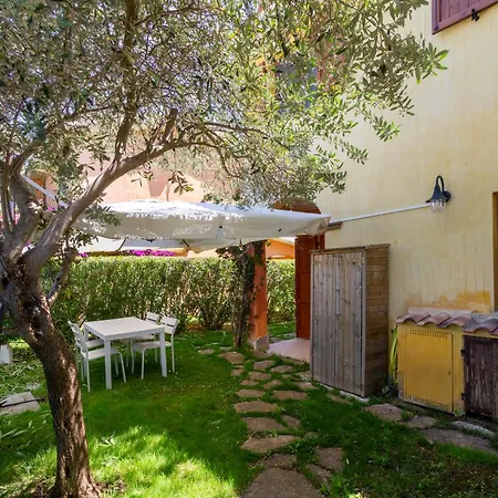 Holiday home Porto Pino, Garden And Pool *
