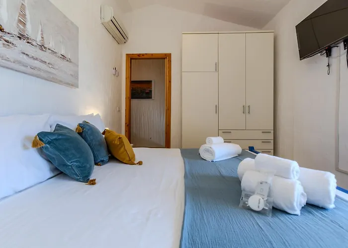 Porto Pino, Garden And Pool Southsardiniaholidays *