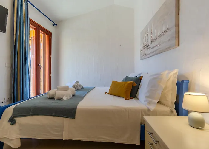 Porto Pino, Garden And Pool Southsardiniaholidays SantʼAnna Arresi