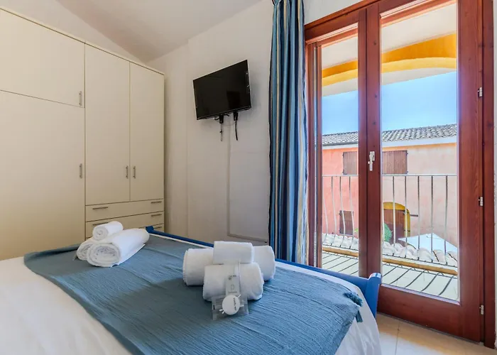 Porto Pino, Garden And Pool Southsardiniaholidays * SantʼAnna Arresi
