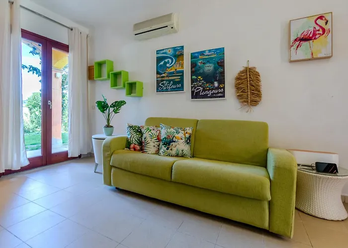Сasa de vacaciones Porto Pino, Garden And Pool Southsardiniaholidays *