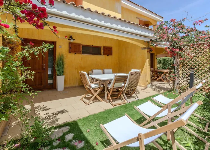 Porto Pino, Garden And Pool Southsardiniaholidays * SantʼAnna Arresi