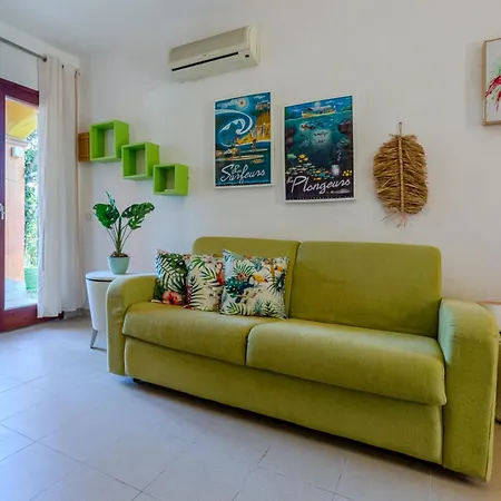 Hébergement de vacances Porto Pino, Garden And Pool Southsardiniaholidays *
